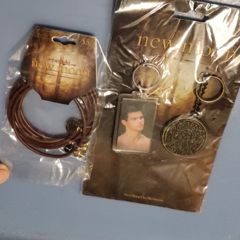 New Moon Jewelry Set with Brown and Gold Accents